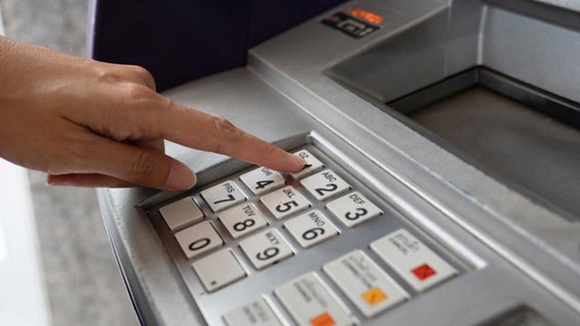 ATM'lerdeki paraları bile değişecek! 145 yıldır kullanılıyordu 1 ay süre verildi