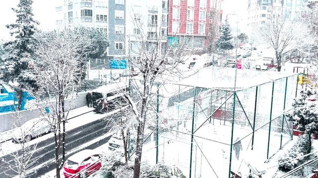 Beşiktaş karla kaplandı