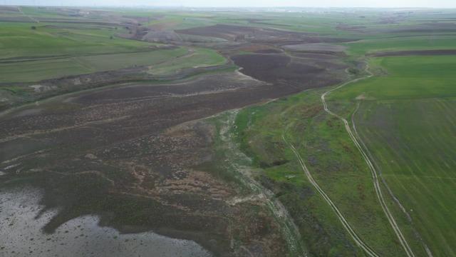 Doğuda kar batıda kuraklık: G&ouml;lette korkutan g&ouml;r&uuml;nt&uuml; 2