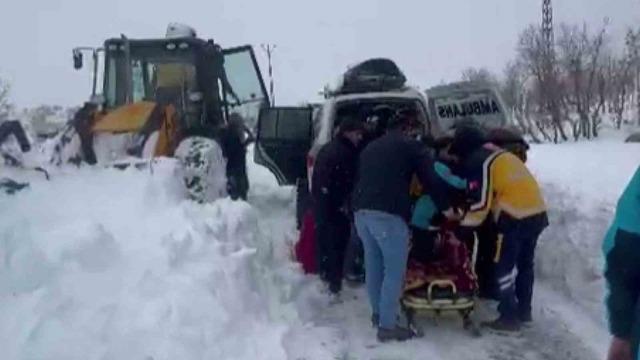 Şırnak’ta hasta için zamanla yarış