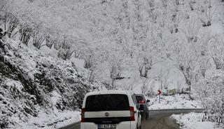 Karadeniz'deki 3 ilde 233 k&ouml;y yolu ulaşıma kapandı