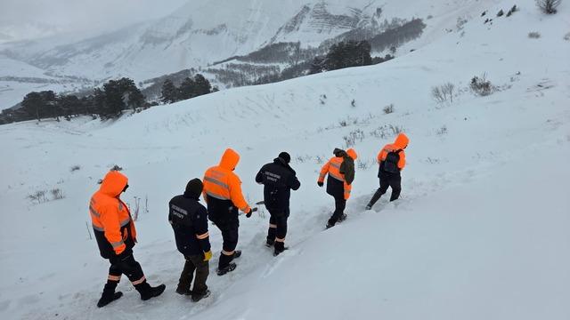 Artvin'den acı haber! Çığ altında kalan çobanlardan birinin daha cansız bedenine ulaşıldı