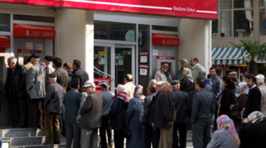 SGK, Halkbank arasındaki protokol imzalandı
