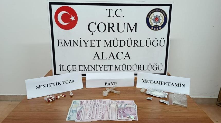 &Ccedil;orum'da yılbaşı denetimi: 4 g&ouml;zaltı