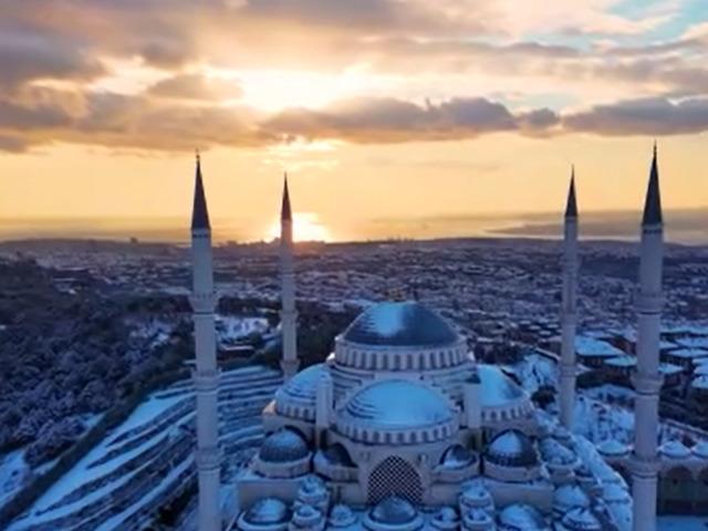 &Ccedil;amlıca&rsquo;da mest eden g&uuml;n batımı