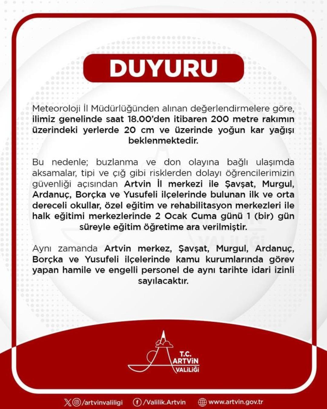 Yoğun kar yağışı sonrası Artvin&rsquo;de eğitime 1 g&uuml;n ara verildi 1