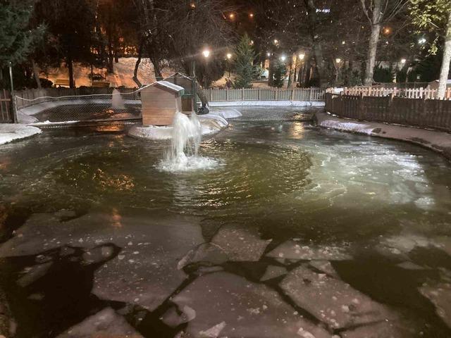 Ankara adeta buz kesti! Kar yağışı sonrası eksi 11 dereceye kadar düştü 4