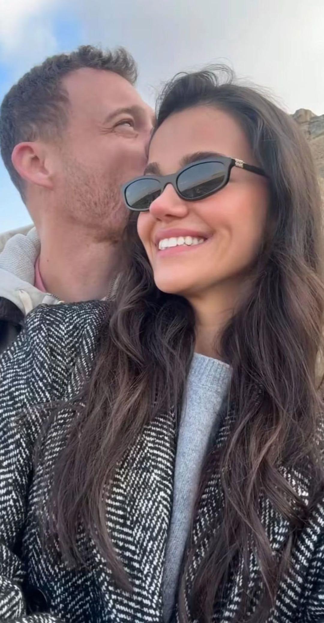 Kerem B&uuml;rsin aşka geldi! Selin Yağcıoğlu nu &ouml;pmeye doyamadı 1