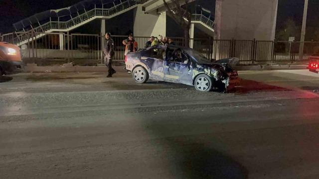 Eskişehir’de feci kaza: 1’i ağır 2 yaralı 5