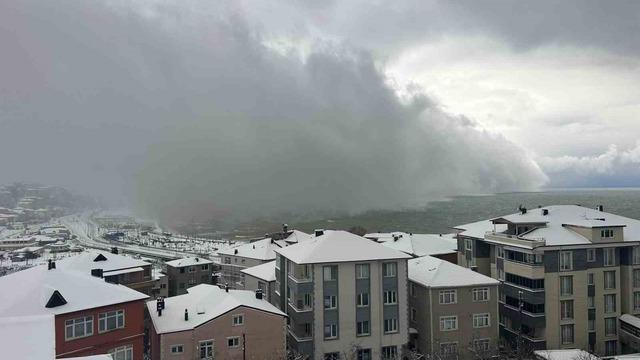 Zonguldak’a kar fırtınası geldi
