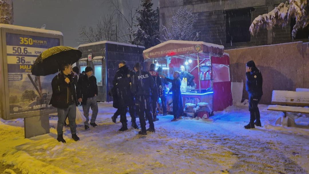 Sosyal medyadaki tartışma &ouml;l&uuml;mle sonu&ccedil;landı! Gen&ccedil; kız hayatını kaybetti 1