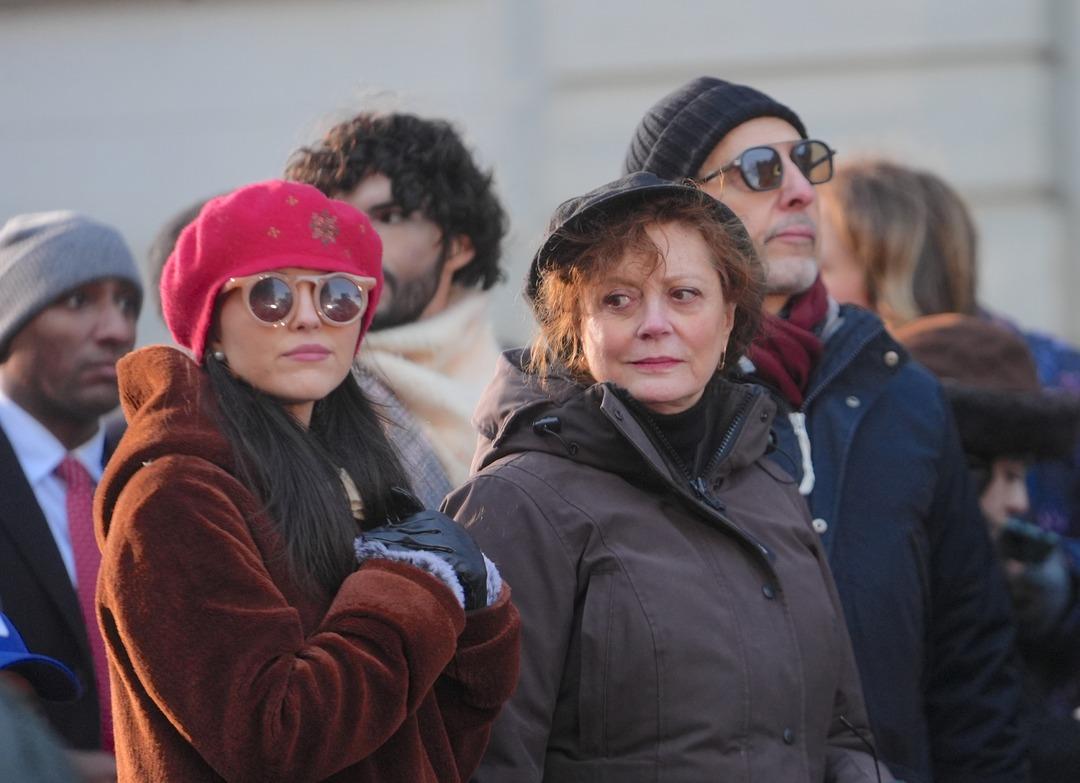 Sosyalist başkan olarak anılıyordu: Eşinin lüks botları tartışma yarattı! 4