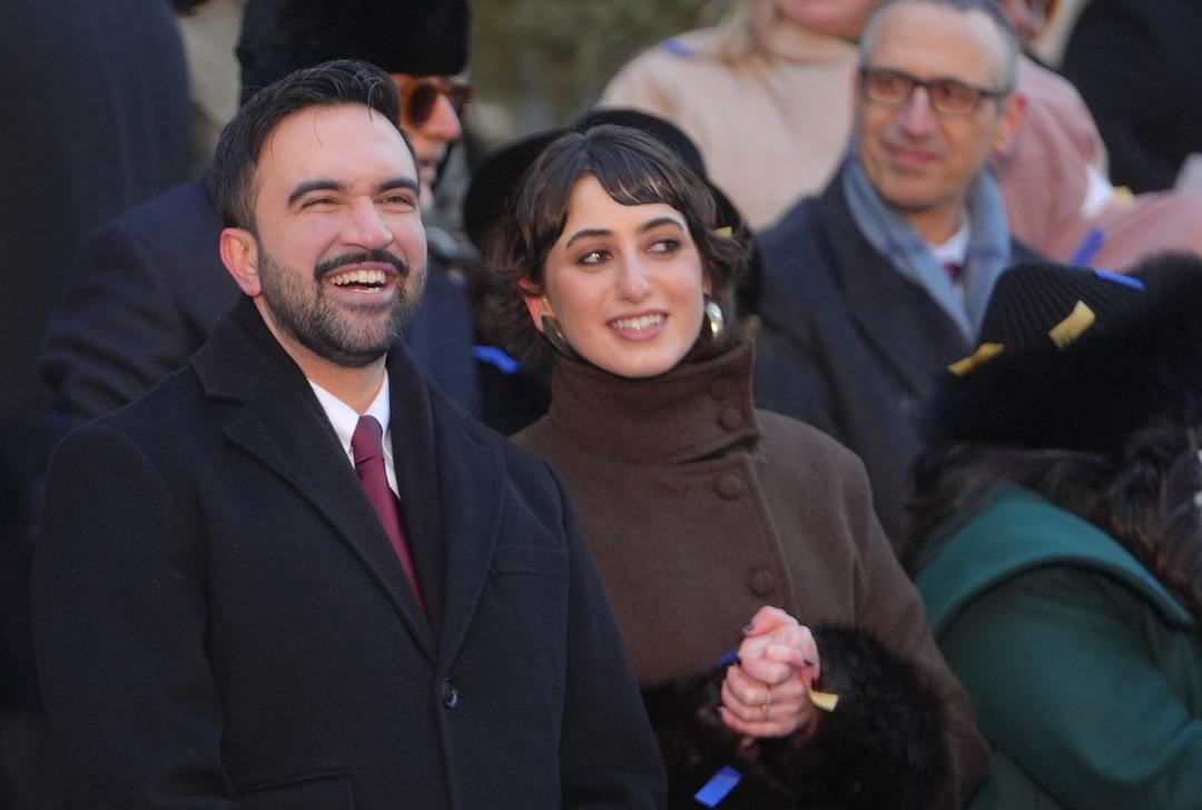 Sosyalist başkan olarak anılıyordu: Eşinin lüks botları tartışma yarattı! 6