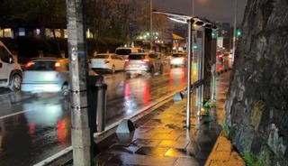 1 aylık bebeği Esenler'de otob&uuml;s durağına bıraktılar!