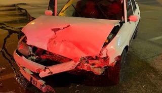 Otomobillerin &ccedil;arpıştığı kazada 4 kişi yaralandı