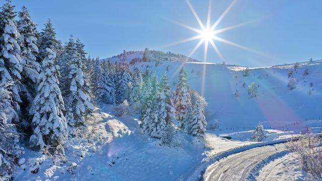 Samsun'da karla mücadele: 575 mahalle yolu ulaşıma açıldı