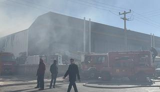 Konya'da sanayi sitesindeki depoda &ccedil;ıkan yangın s&ouml;nd&uuml;r&uuml;ld&uuml;