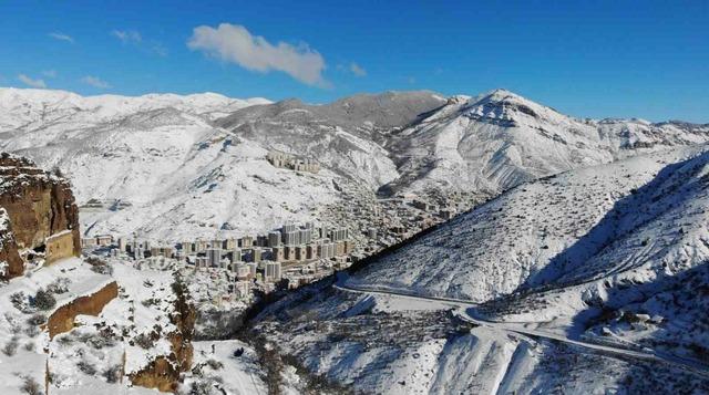 Tarihi S&uuml;leymaniye Mahallesinden kar manzaraları 4