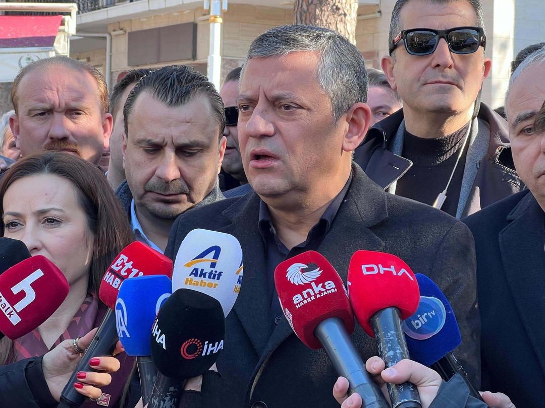 &Ouml;zg&uuml;r &Ouml;zel den CHP li belediyelere &ccedil;ok konuşulacak &ccedil;ağrı: "AK Partili ve MHP li başkanları davet etsinler" 3