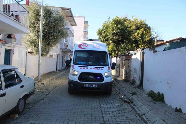 Uyurken kulağına pamuk tıkayınca, ekipler kapıya dayandı 1