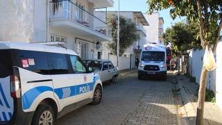 Uyurken kulağına pamuk tıkayınca, ekipler kapıya dayandı