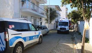 Uyurken kulağına pamuk tıkayınca, ekipler kapıya dayandı