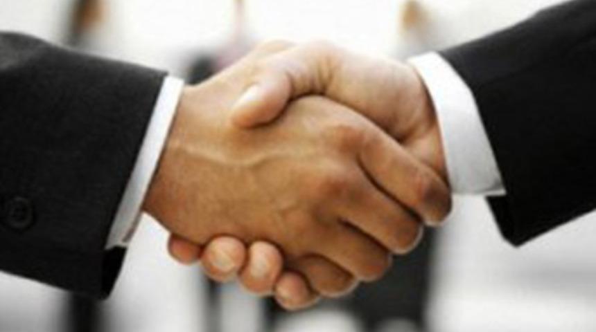 Türk bankası Azerilere satıldı