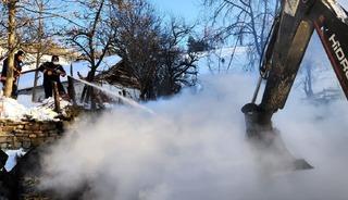 Sinop'ta ahır yangını! 9 b&uuml;y&uuml;kbaş hayvan telef oldu