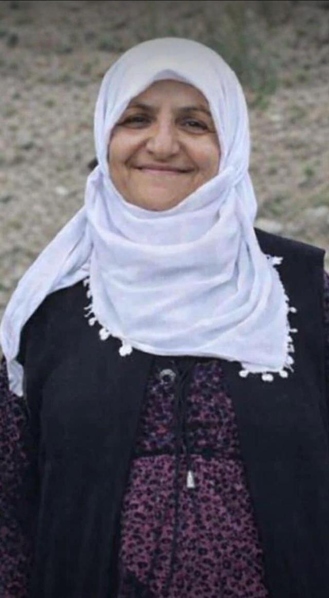 Van&rsquo;da &ccedil;ığ felaketinde hayatını kaybeden kadın son yolculuğuna uğurlandı 7