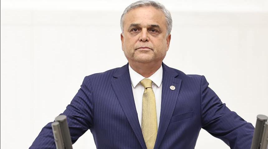 Ankara kulisleri bunu konuşuyor: CHP'den istifa eden Hasan Ufuk &Ccedil;akır'ın yeni adresi belli oldu