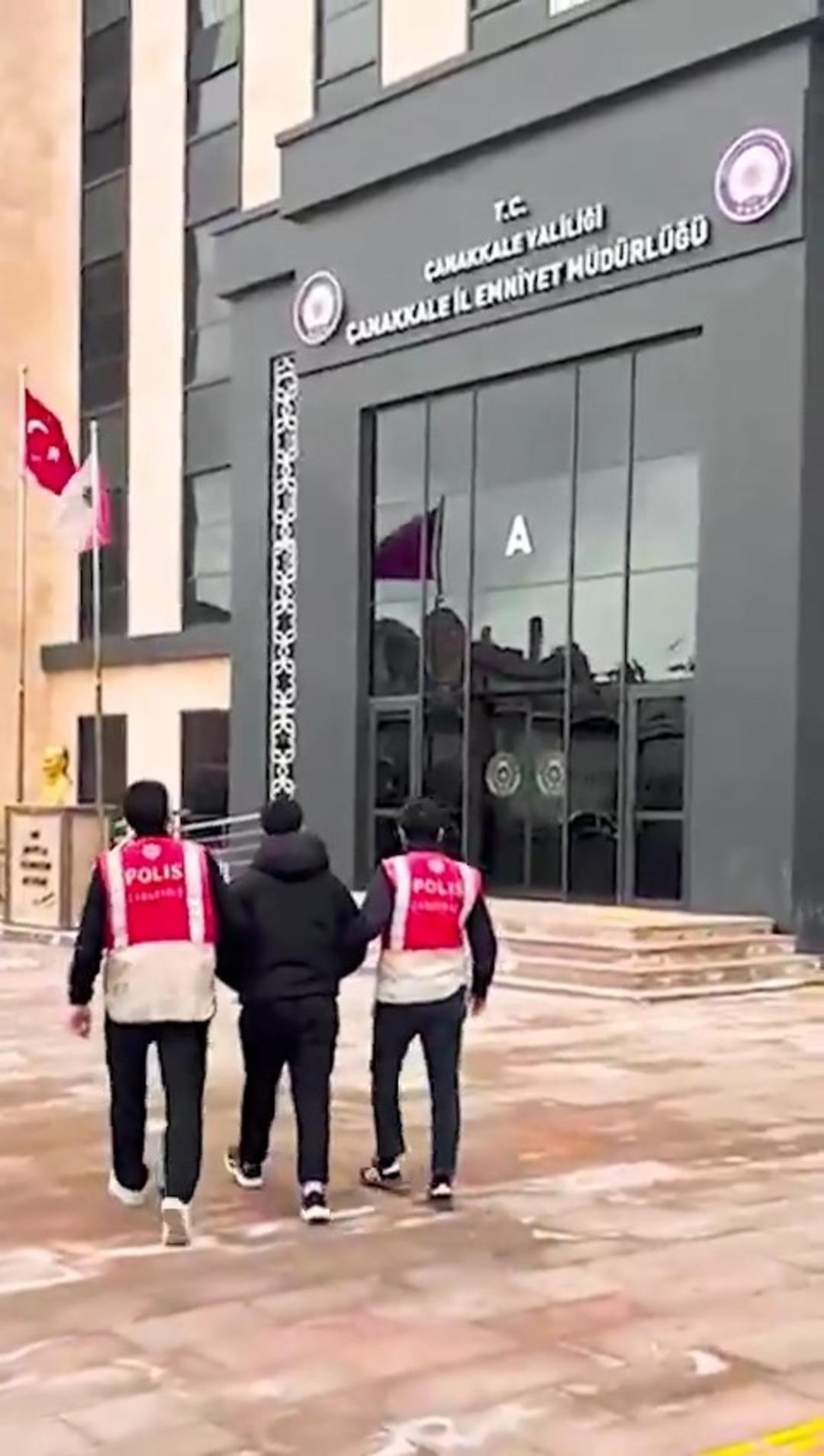 &Ccedil;anakkale de bir vatandaşı 4 milyon 500 bin TL dolandıran 3 ş&uuml;pheli tutuklandı 1