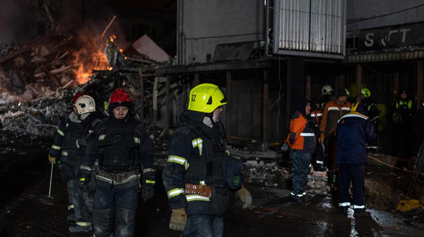 Harkiv&rsquo;e d&uuml;zenlenen Rus f&uuml;ze saldırısında 20&rsquo;den fazla kişi yaralandı
