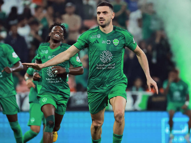 Merih Demiral Ronaldo'yu &uuml;zd&uuml;! &Ouml;yle bir şey yaptı ki...