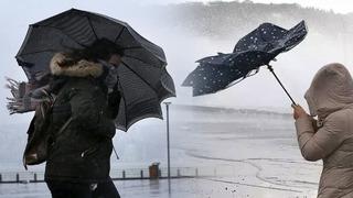 Kar yerine yağmur, soğuk yerine fırtına! İstanbul için saat verildi, 24 il için sarı kodlu uyarı