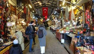 Gaziantep&rsquo;te kar yağışı tarihi &ccedil;arşıları sessizliğe b&uuml;r&uuml;d&uuml;