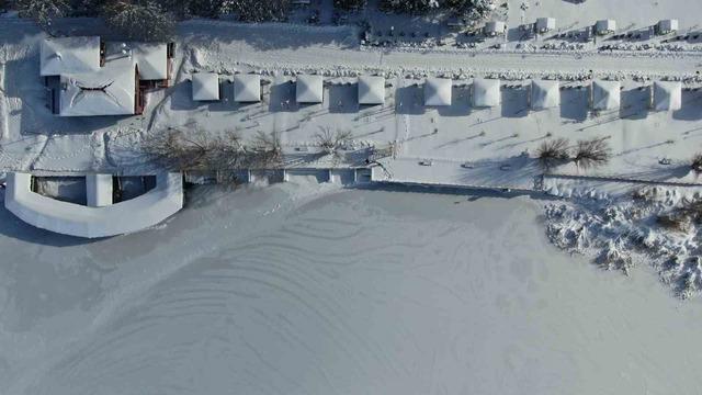 Termometreler eksi 21’i gösterdi, Hafik Gölü tamamen dondu 1