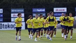 Fenerbah&ccedil;e'de herkesi şaşırtan karar! Yıldız ismin lisansı askıya alınabilir