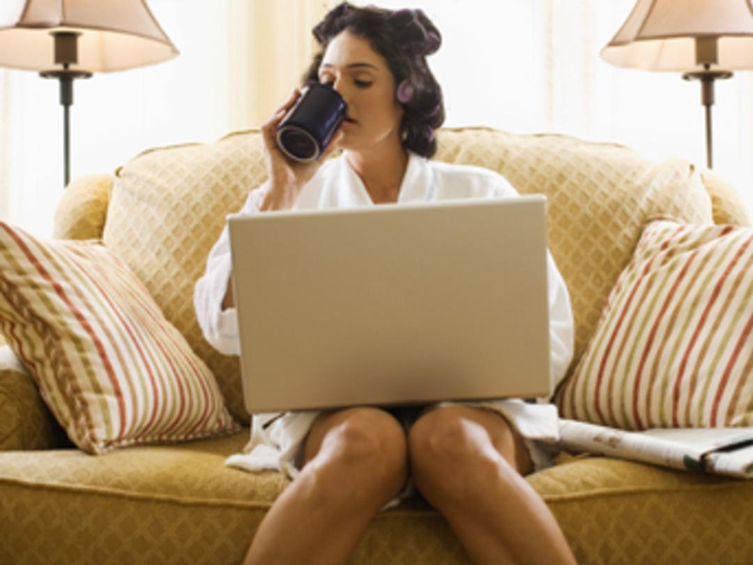 Evden &ccedil;alışarak binlerce lira kazanıyor