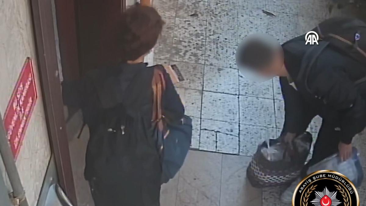 Anne cinayetini otomobile bulaşan kan ele verdi! Katil zanlısı öz oğlu çıktı - Güncel Haberler