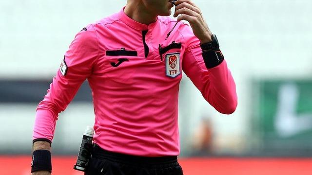 Turkcell Süper Kupa yarı final maçlarını yönetecek hakemler belli oldu