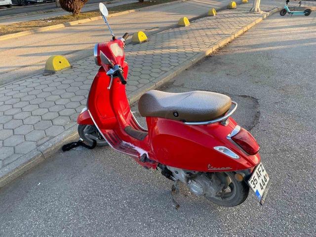 Hava sıcaklığı sıfır derecenin altına d&uuml;şt&uuml;, ara&ccedil;lar buzla kaplandı 4