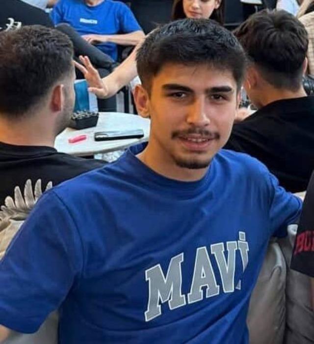 K&uuml;&ccedil;&uuml;k&ccedil;ekmece&rsquo;de 2 kişinin hayatını kaybettiği olaya ilişkin silah sesleri kameraya yansıdı 1