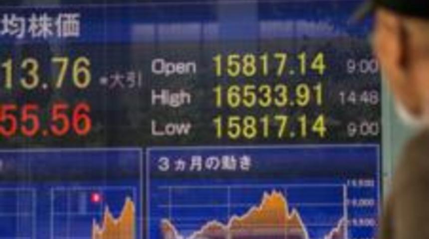 Japon ekonomisi durgunluğa girdi
