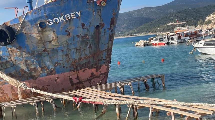 İzmir'de akılalmaz olay! "Kanserojen ve toksik maddeler i&ccedil;eriyor" iddiası! Ekipler harekete ge&ccedil;ti