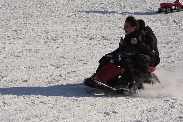 Bitlis&rsquo;te kayak merkezleri doldu 5