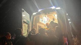 Karla kaplı yollarda zamana karşı yarış kameraya yansıdı