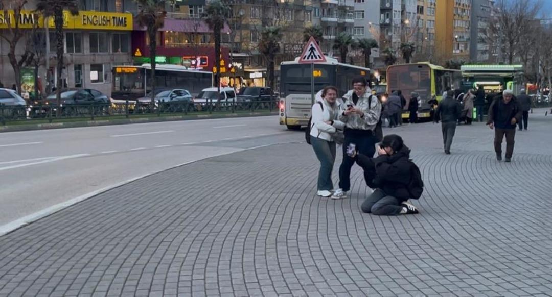 Bursa da lodos alarmı: Fırtınada u&ccedil;mamak i&ccedil;in yerlere b&ouml;yle yattılar 1