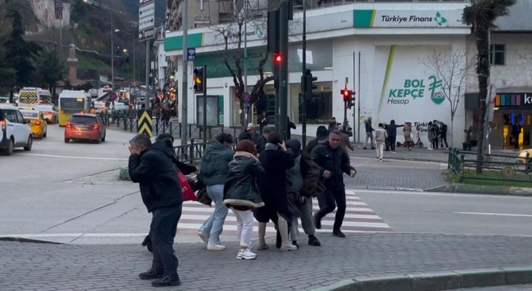 Bursa da lodos alarmı: Fırtınada u&ccedil;mamak i&ccedil;in yerlere b&ouml;yle yattılar 3