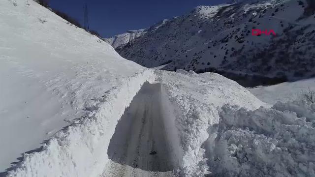 Van-Çatak kara yolu kar nedeniyle kapalı