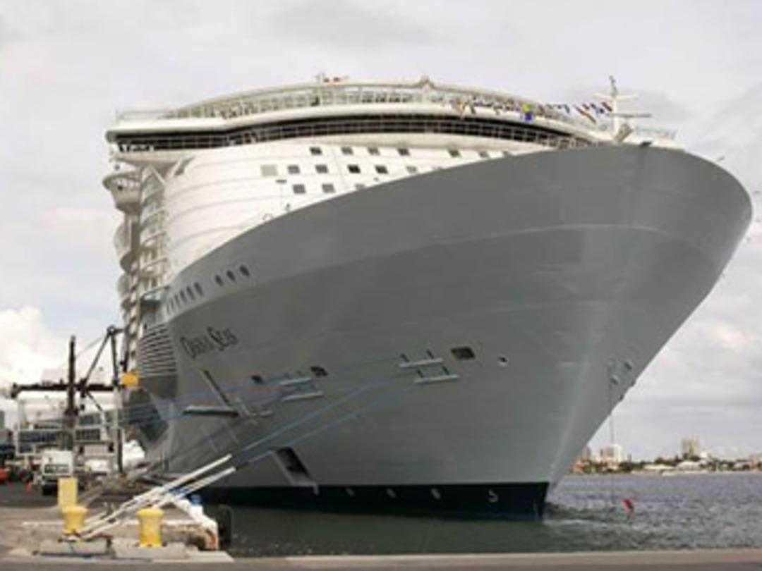 İşte y&uuml;zen apartman